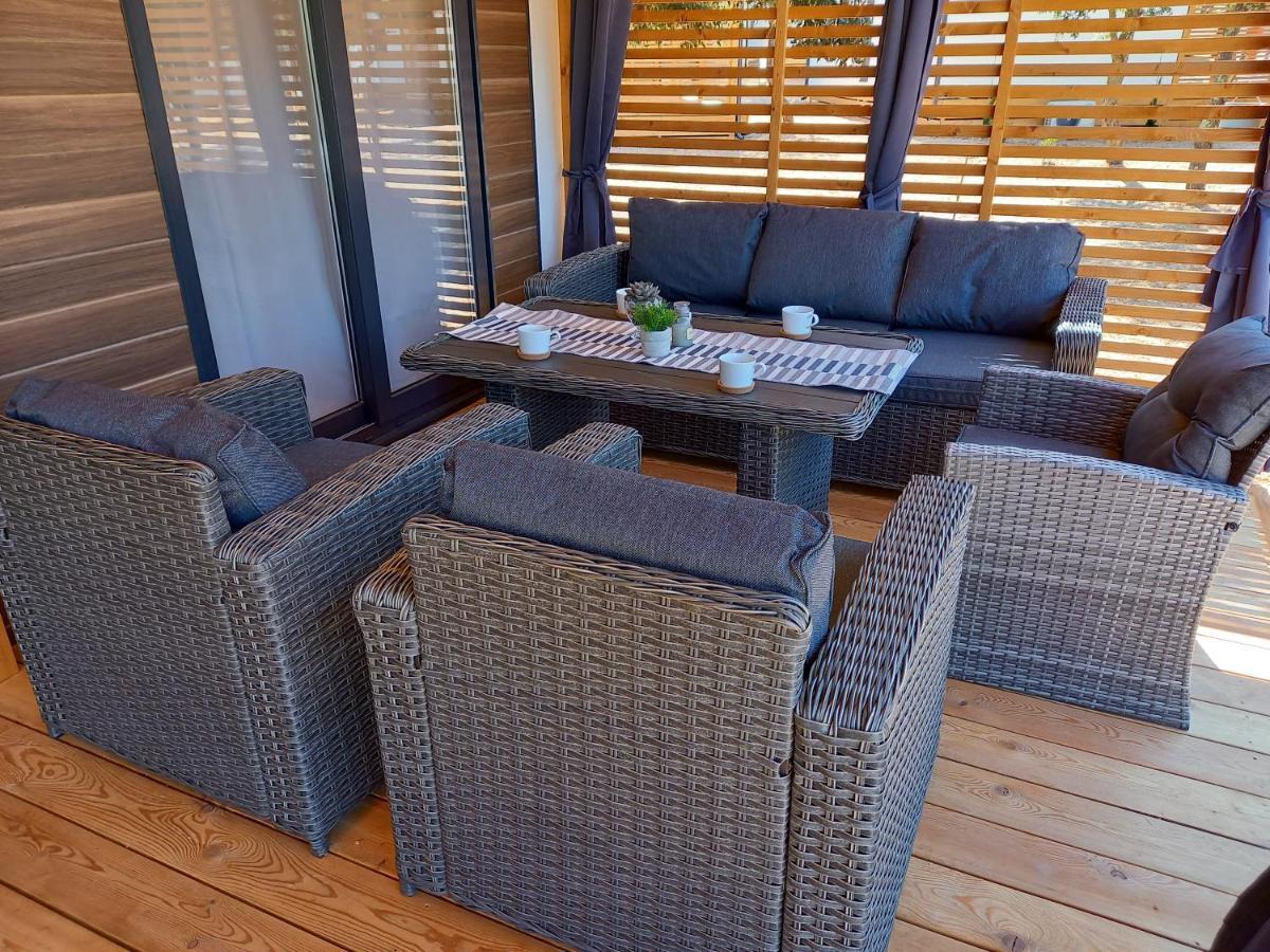 Mobile Home Agava 2 บีโอกราดนาโมรู ภายนอก รูปภาพ