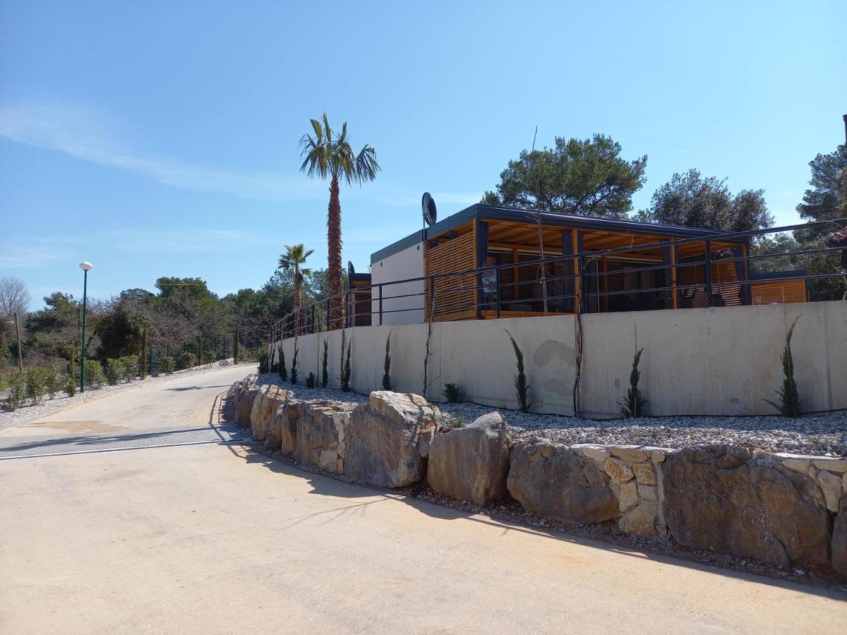 Mobile Home Agava 2 บีโอกราดนาโมรู ภายนอก รูปภาพ