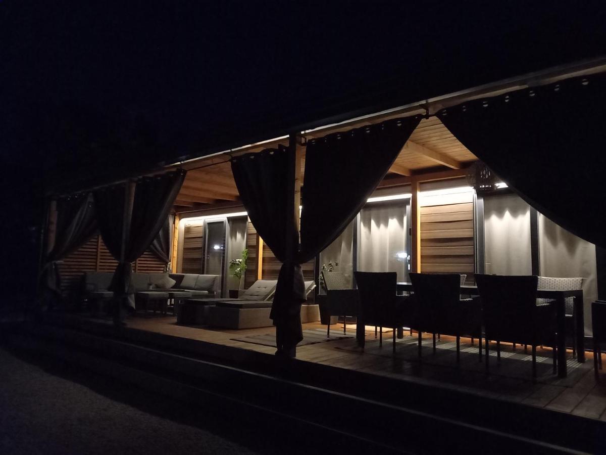 Mobile Home Agava 2 บีโอกราดนาโมรู ภายนอก รูปภาพ