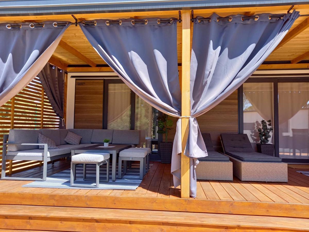 Mobile Home Agava 2 บีโอกราดนาโมรู ภายนอก รูปภาพ