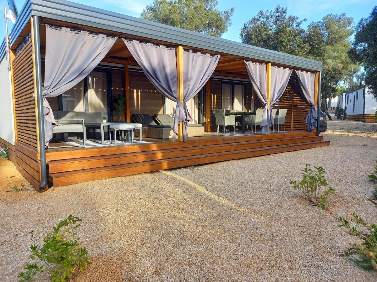 Mobile Home Agava 2 บีโอกราดนาโมรู ภายนอก รูปภาพ